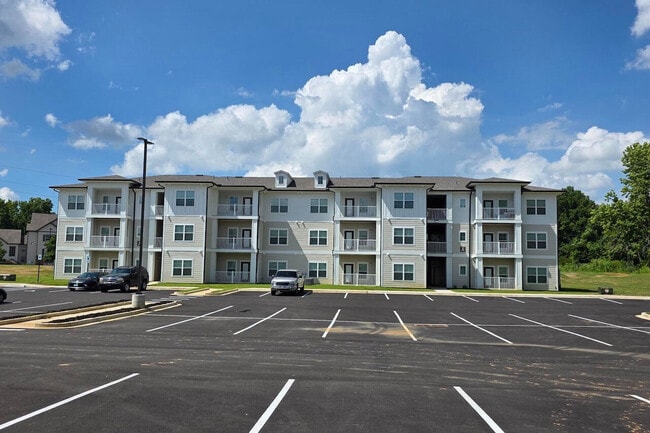 Building Photo - Heyward Park