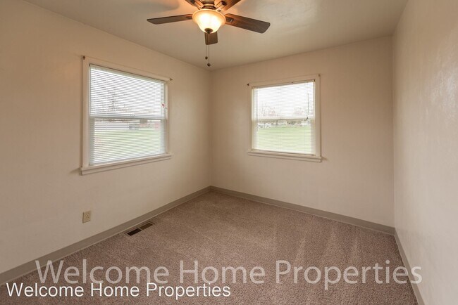 Foto del edificio - 2 br, 1 bath House - 24 SW 5th St