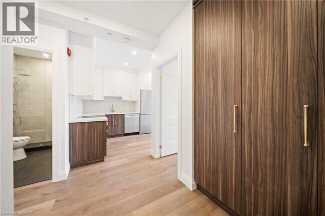 Photo du bâtiment - 153 Main St E