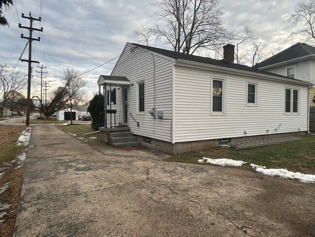 Foto del edificio - 938 Allen Rd