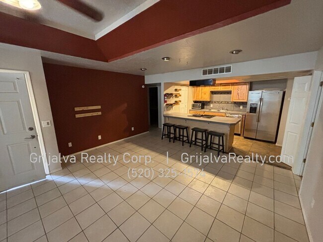 Foto del edificio - 1200 E River Rd