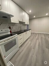 Building Photo - 35 Amberley Dr