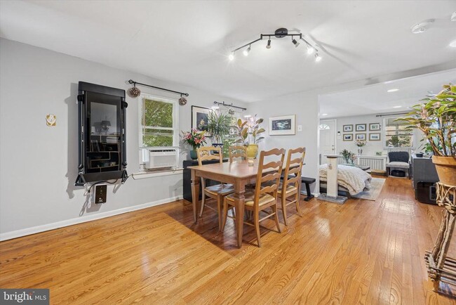 Foto del edificio - 213 Greenfield Ave