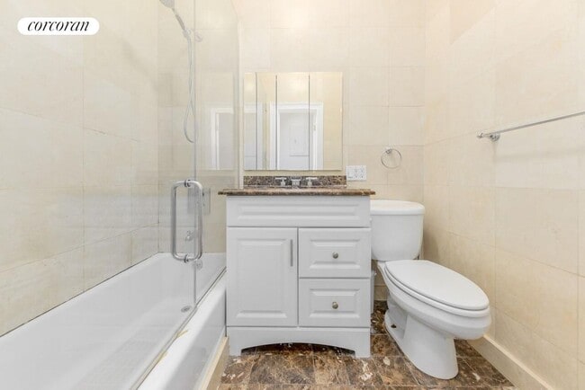 Foto del edificio - 73 W 82 St