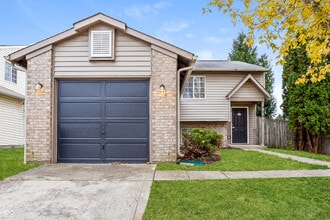 Building Photo - 4051 Luxembourg Cir W