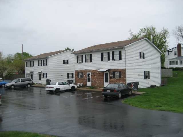 Primary Photo - 3236 Hoover Rd