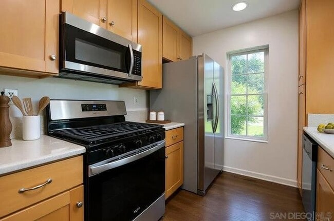 Building Photo - 13076 Wimberly Square