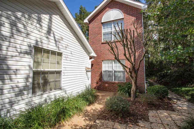 Building Photo - 2998 Nutmeg Ct
