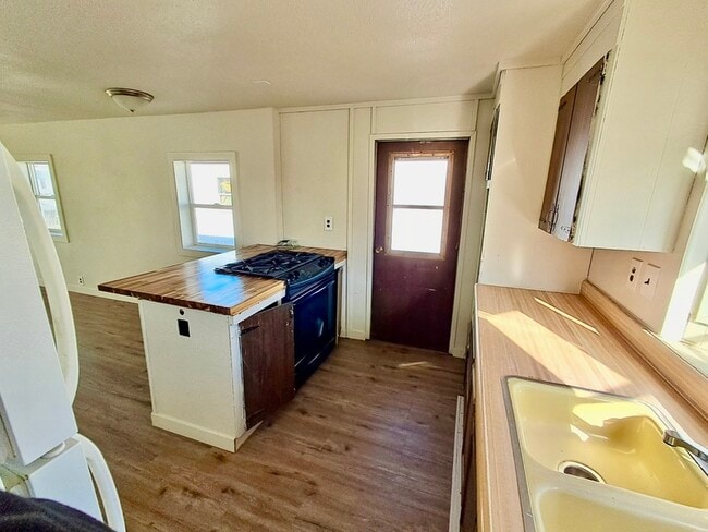 Foto del edificio - 2303 S Greeley Hwy