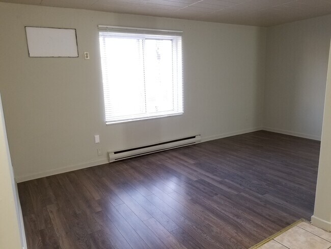 Photo du bâtiment - 660 Wyandotte St W