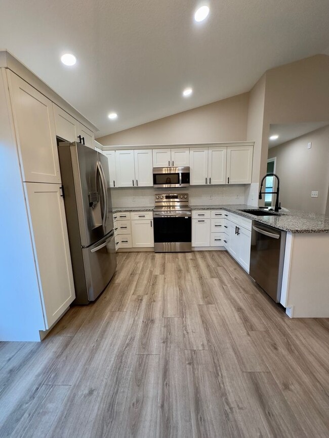 Building Photo - 3 Bedroom, 2 Bathroom home for rent