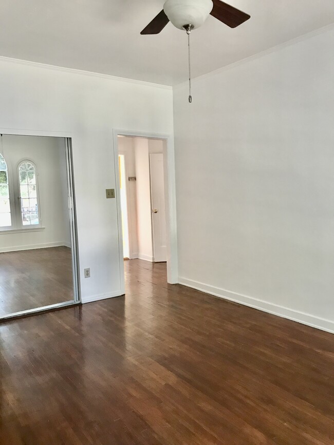 Living Room - 4300 Willow Brook Ave