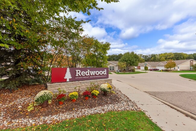 Foto del edificio - Redwood Cascade Township