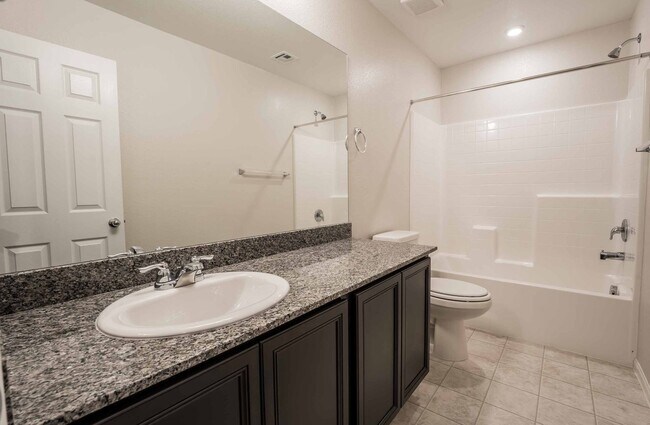 Building Photo - BEAUTIFUL 2 STORY HOME FOR RENT!