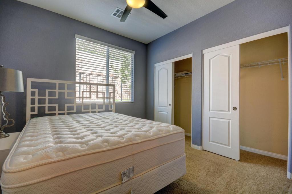 Foto principal - 780 Secret London Ave