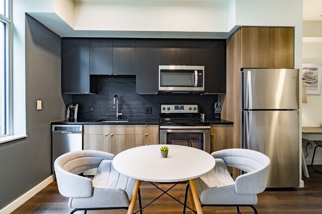 Foto del edificio - 1770 Chestnut Pl