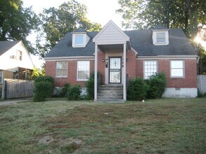 Building Photo - 26 N Holmes St
