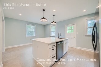 Building Photo - 1304 Rice Ave