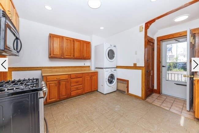 Building Photo - 17 Puritan Rd