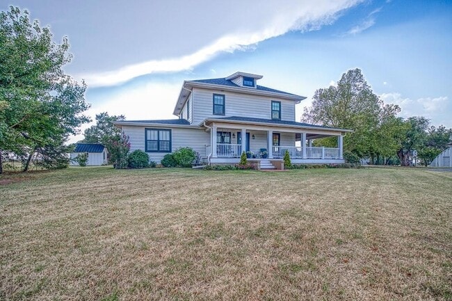 Building Photo - 17928 N 2820 Rd