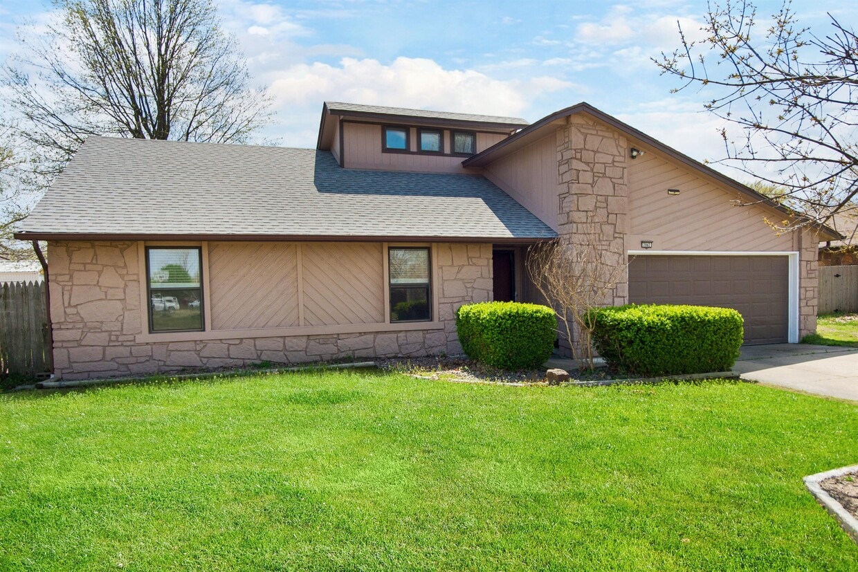 Primary Photo - 2842 115th St