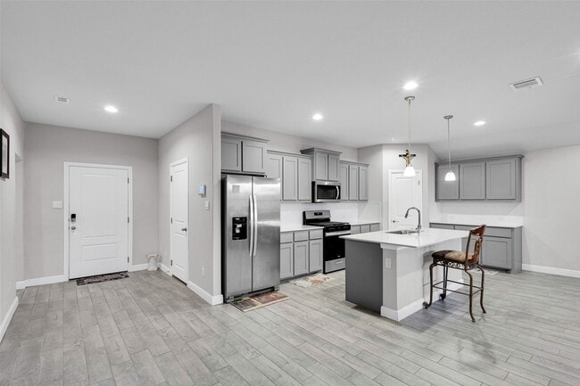 Photo - 1221 Rolling Meadows Dr Unit House
