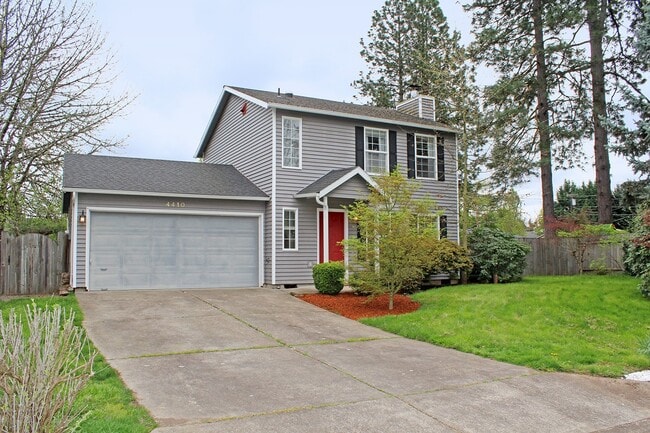Building Photo - 4410 SW Appletree Pl