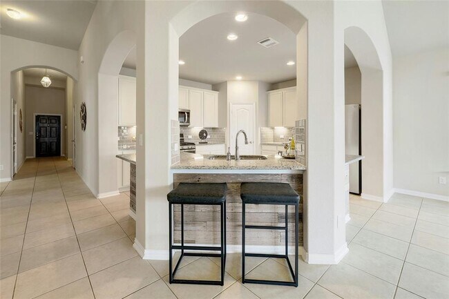 Building Photo - 1029 Feldspar Stream Way