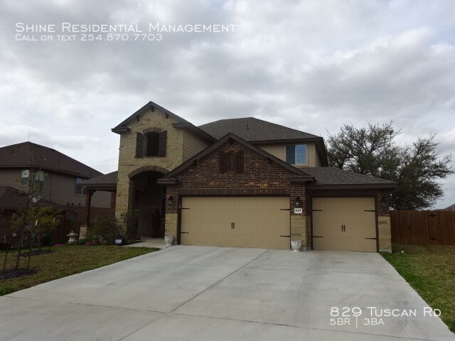 Building Photo - 829 TUSCAN ROAD