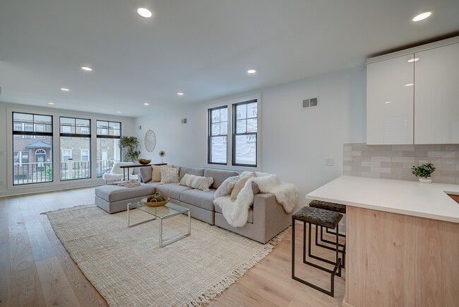 1st Floor - 69 Mission St