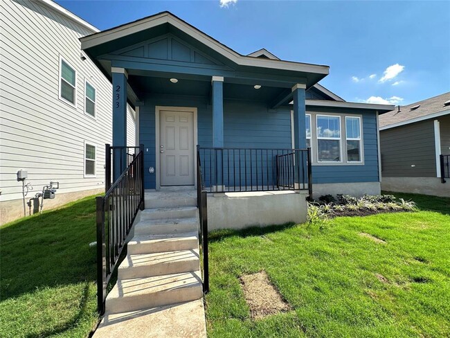 Building Photo - 233 Magalia Ln