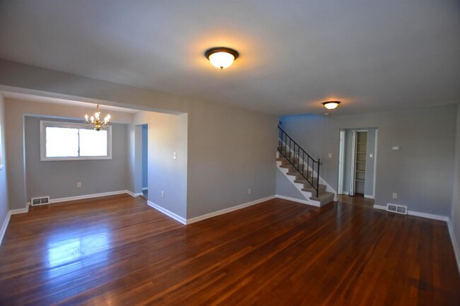 Foto del edificio - Refreshed 3BR/3BA home in Hyattsville
