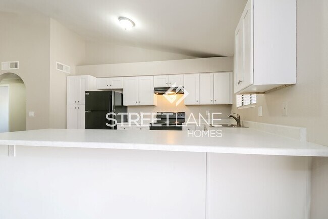 Foto del edificio - REDUCED!