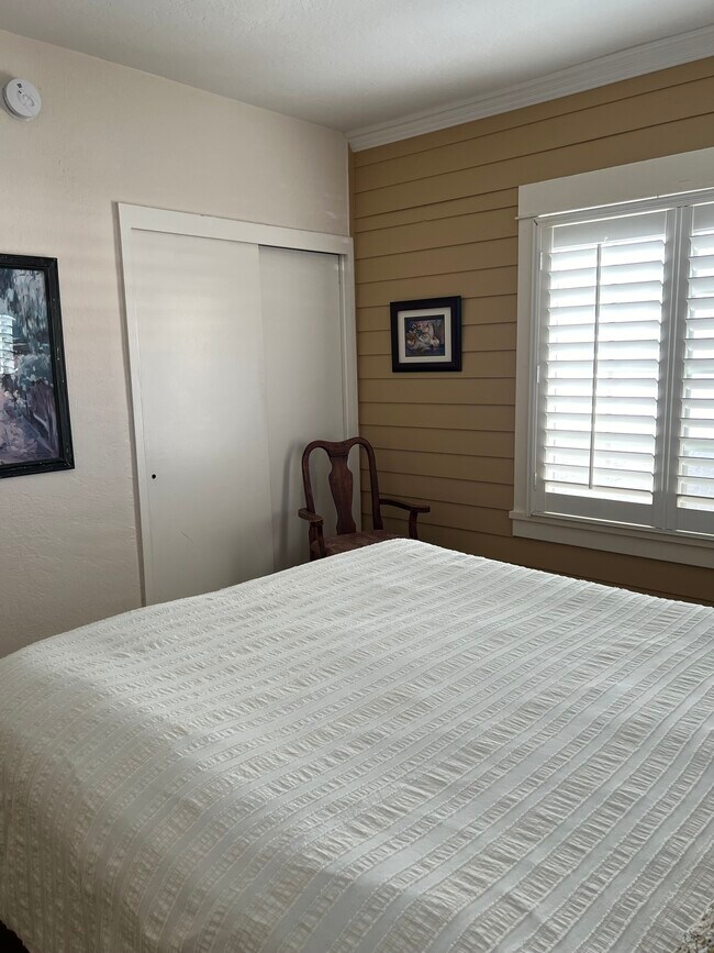 Bedroom 1 - 225 W H St