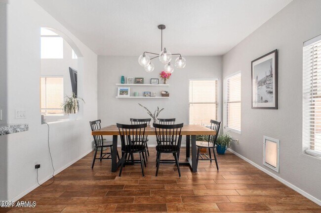 Foto del edificio - 10629 W Coronado Rd