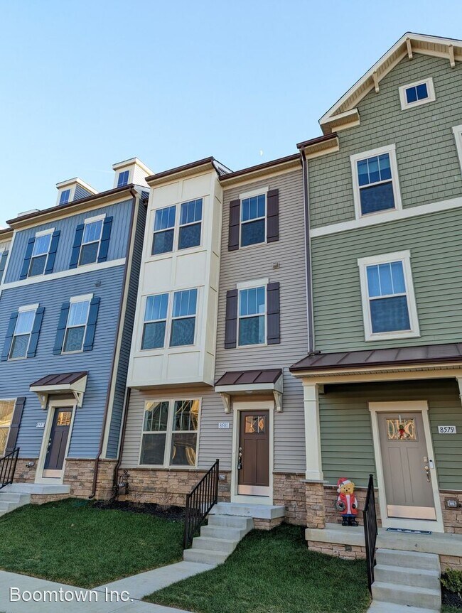 Building Photo - 4 br, 4.5 bath House - 8581 Red Sage Way S...