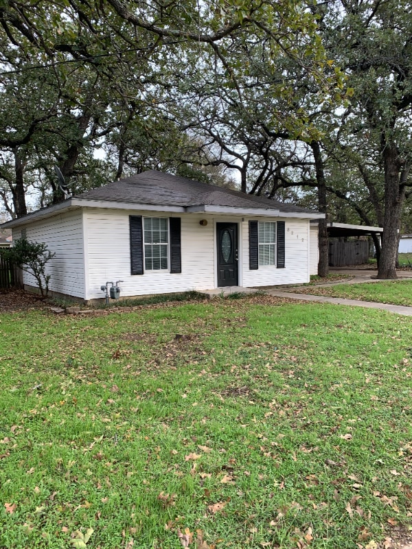 Building Photo - 3212 Delaware Trail