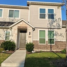 Building Photo - 1308 Creekbank Dr