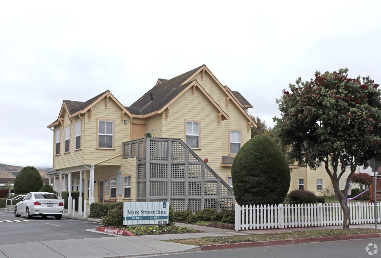 Primary Photo - Main Street Park