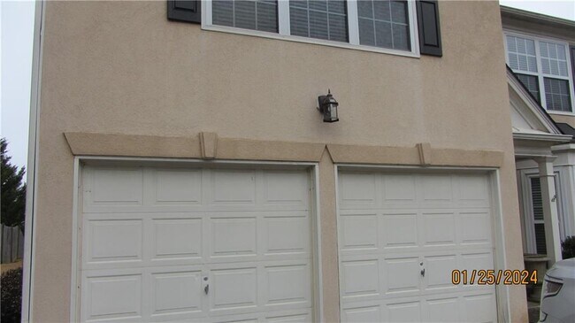 Building Photo - 642 Dahoma Trail