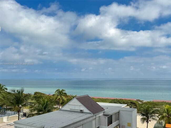 Foto del edificio - 9225 Collins Ave