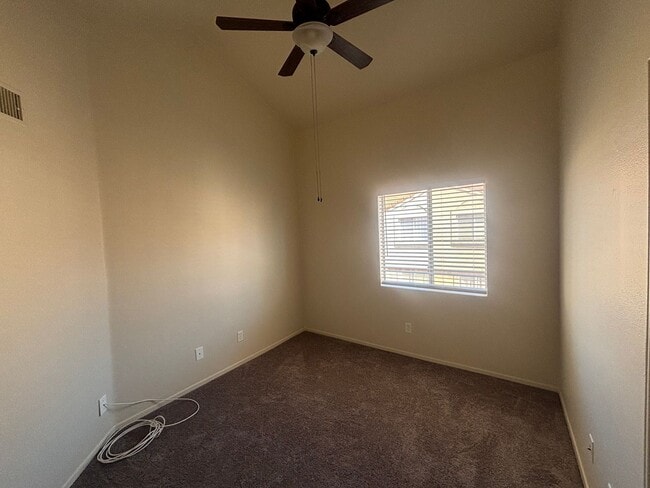Building Photo - Charming 3-Bedroom Condo with Community Po...