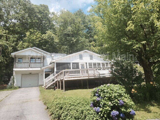 Building Photo - 488 Lake Hosea Dr