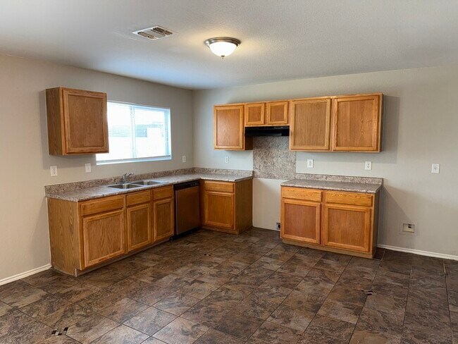 Building Photo - 3551 Horizon Lake