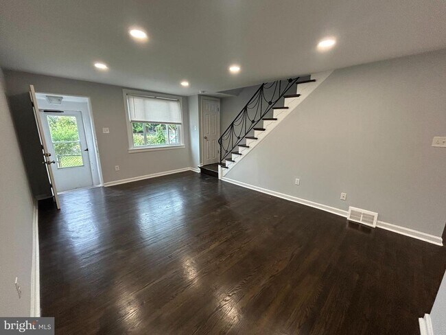 Building Photo - 1345 Kimberly Dr