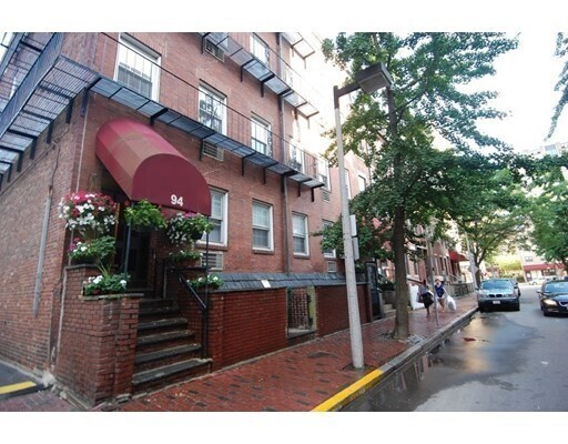 Foto del edificio - 94-96 Tyler St