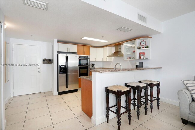 Building Photo - 170 SE 14th St