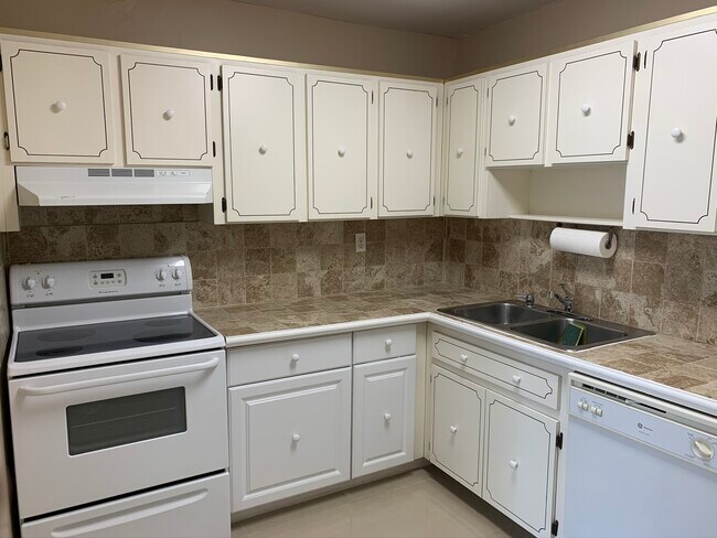 New appliances. - 5731 NW 37th St