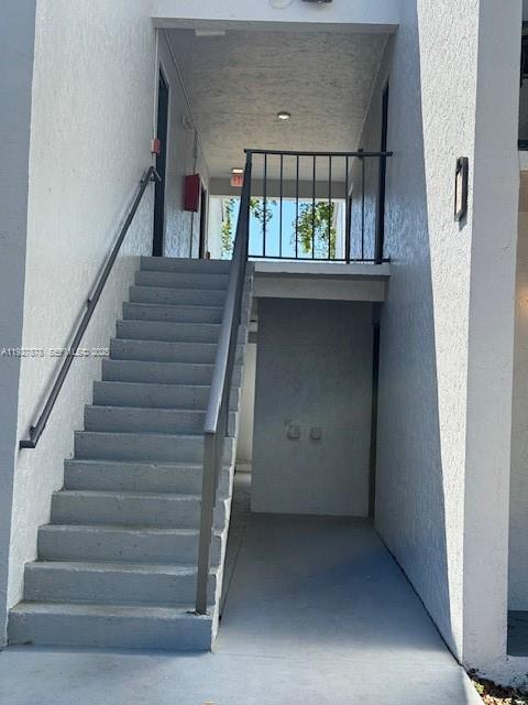 Foto del edificio - 1151 Lake Terry Dr