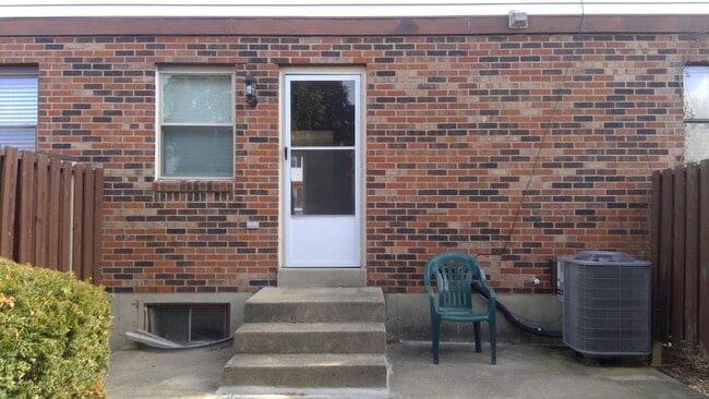 3 Bed 2 Bath Condo - 3 Bed 2 Bath Condo